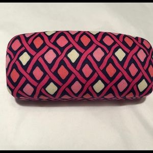 NWOT Vera Bradley Clamshell Lg Sunglasses Case Pink